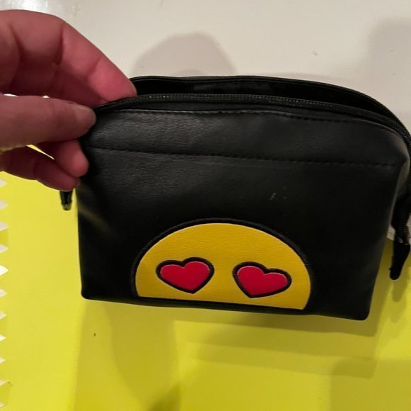 Olivia‎ Miller Hand Bag  / Purse (nwt) - Picture 3 of 14